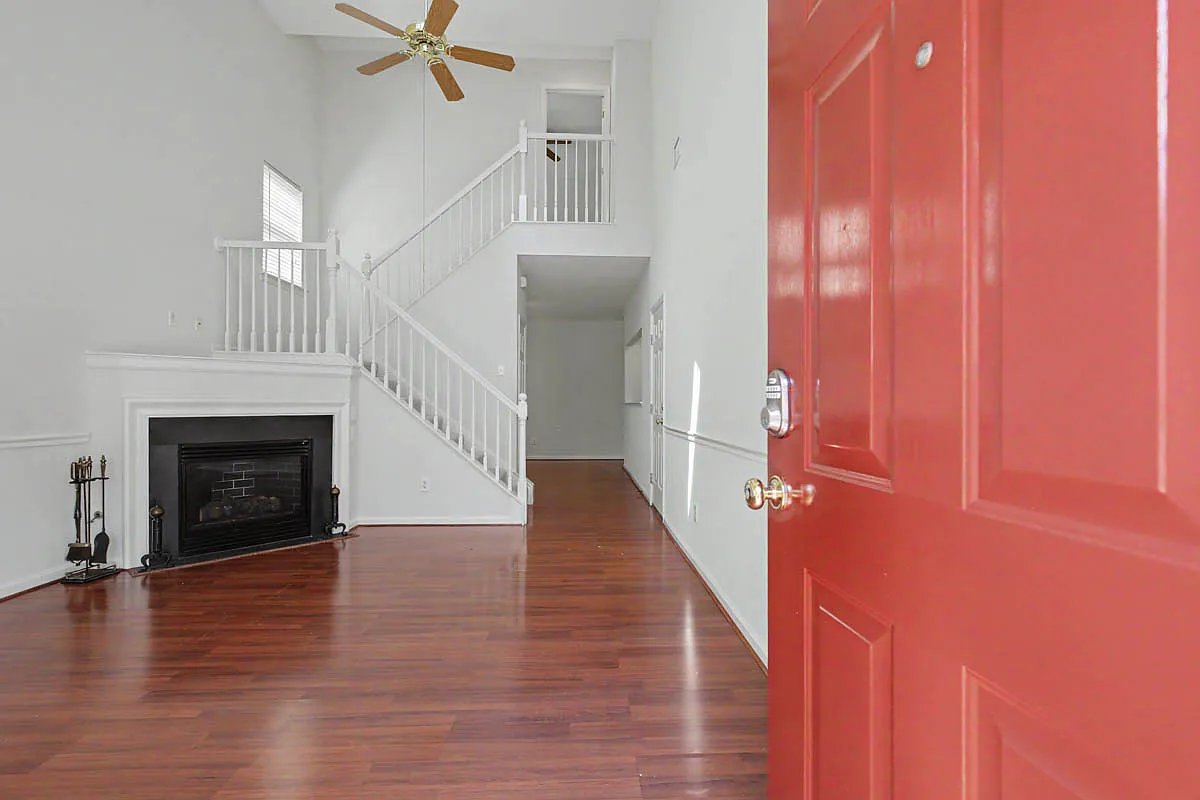 3 bed, 1614 sqft, $2,350 — Photo 3