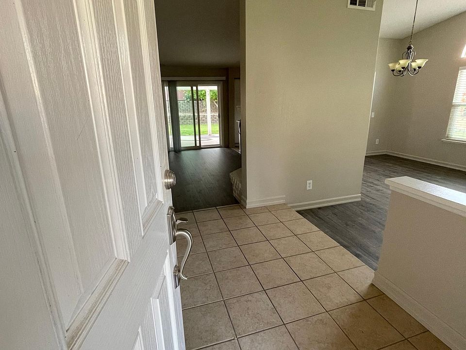 1st image of 24532 Peppermill Dr