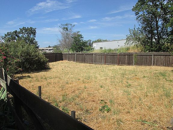 5th image of 709-711 W Cotati Ave