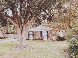 2806 Clairmont Ave, Pascagoula, MS 39567