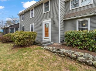 8 Fairhaven Rd, Nashua, NH 03060