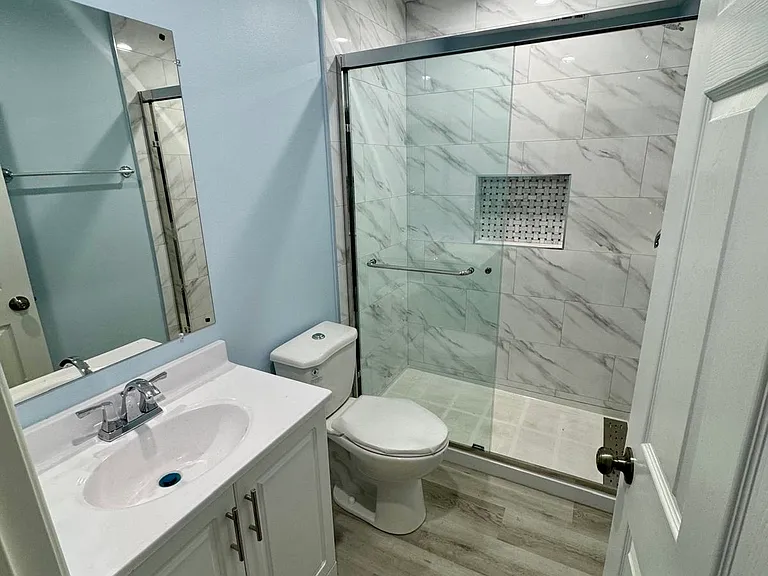 15846 Cypress St — Photo 5