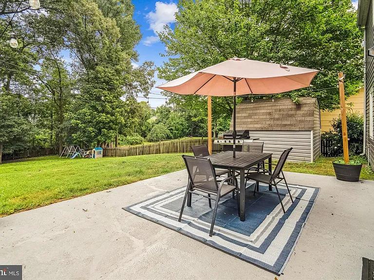 13000 Cheswood Ln — Photo 23