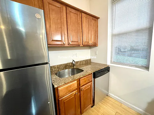40 Newton St #1A Photo 1