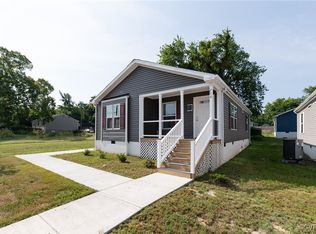 710 Wesley St, Petersburg, VA 23803