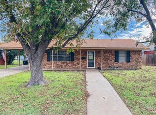 2003 S Pine St, Brady, TX 76825