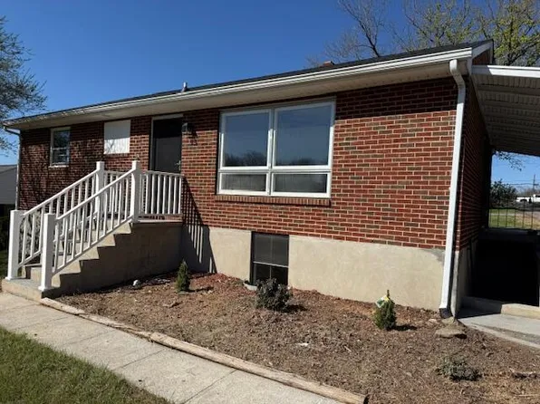 824 Coolbrook Rd, Vinton, VA 24179