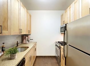 21 West St APT 21H, New York, NY 10006