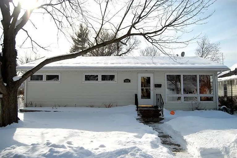 405 Derby St photo 1