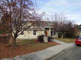 2064 W Chateau Dr, Meridian, ID 83646