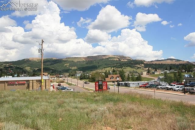1st image of E Carr Ave