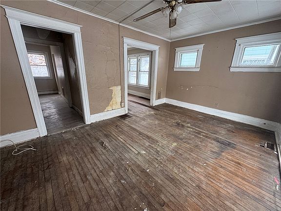 4th image of 760 Seward St