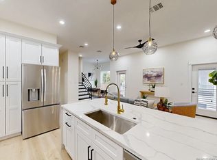 1019 S Hackberry St #201, San Antonio, TX 78210