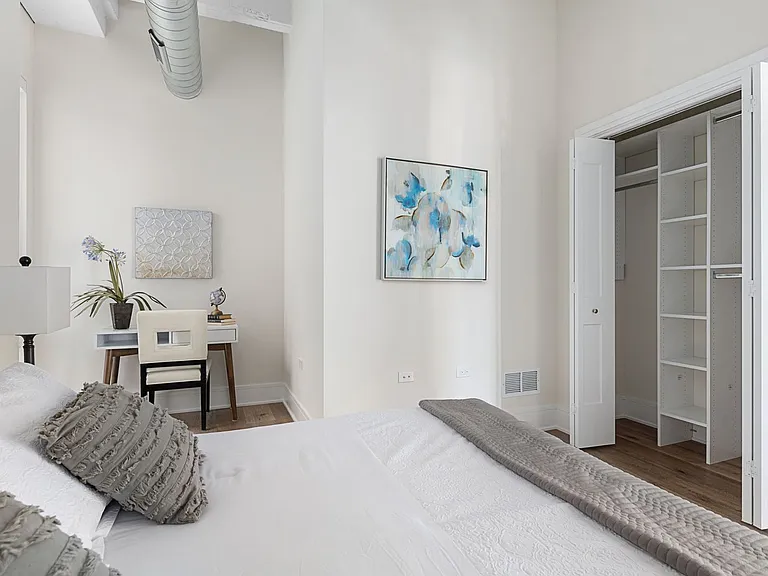 6700 North Ave — Photo 33