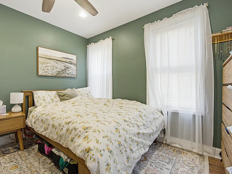 1429 Olive St — Photo 30