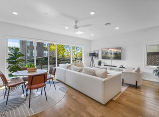 936 Pavonia Ave #3A, Jersey City, NJ 07306