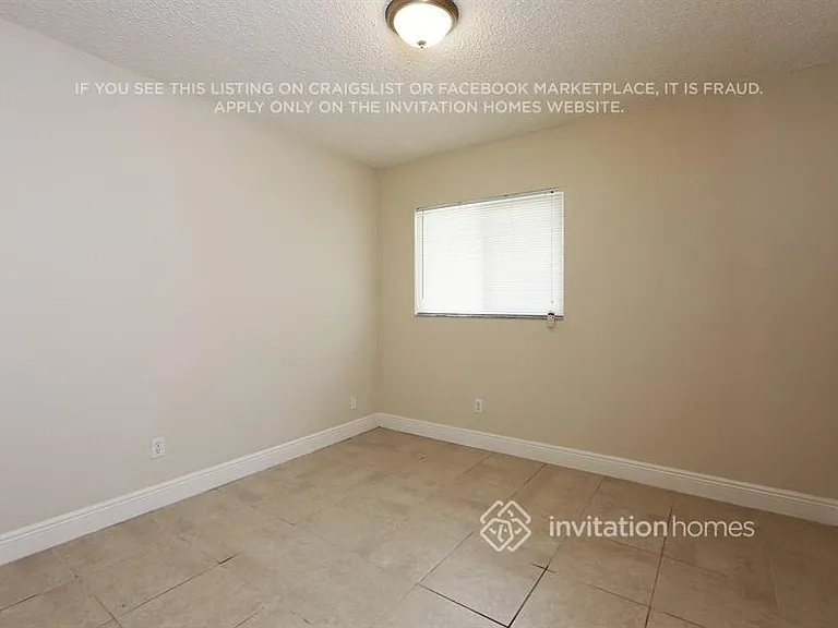 4904 SW 90th Ave — Photo 14