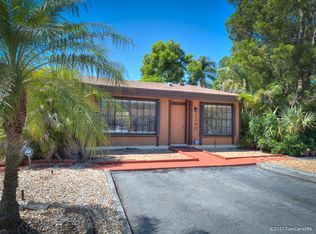 2340 Plum Ct, Pembroke Pines, FL 33026