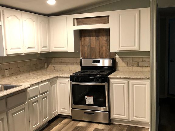 Kitchen/Natural gas stove