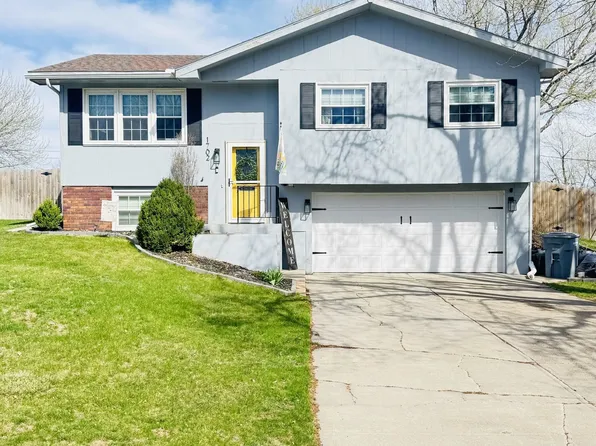 1702 Hilltop Dr, Norfolk, NE 68701