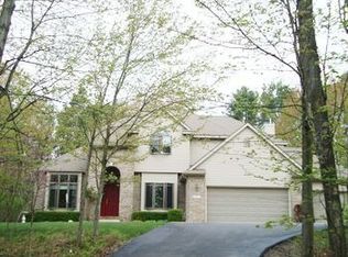 2465 N Deer Valley Dr, Midland, MI 48642