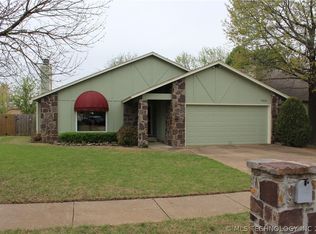 9218 E 98th St, Tulsa, OK 74133