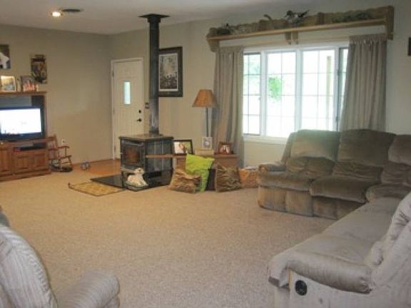 5th image of 1651 County Road 2725 E