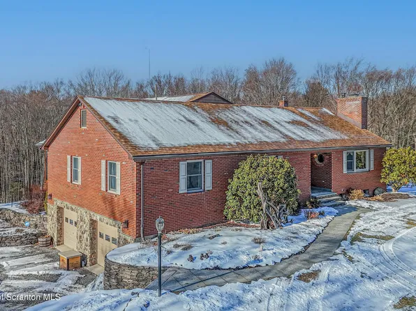 337 Ross Rd, Dalton, PA 18414