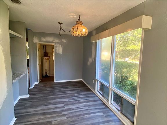 3rd image of 2653 Morningside Drive