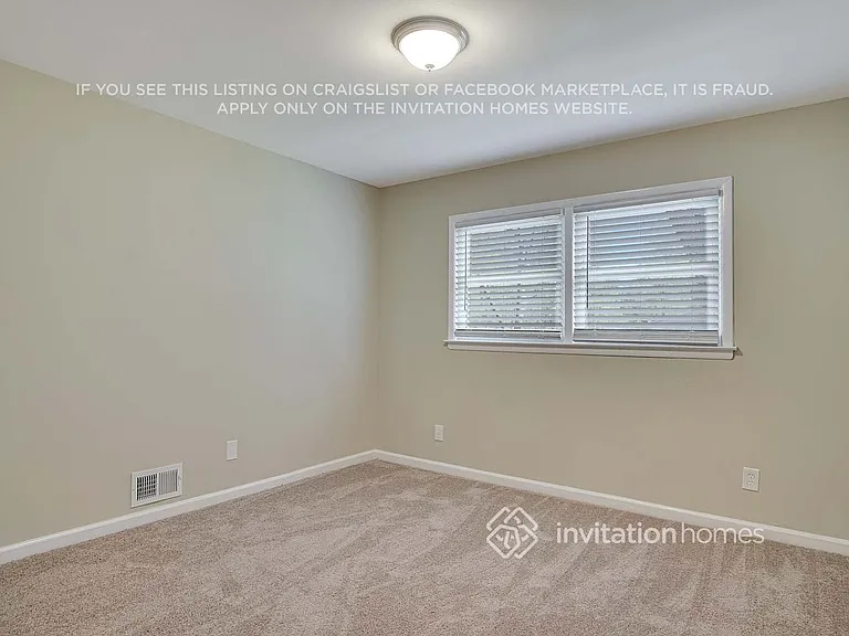 1690 Camperdown Cir — Photo 19