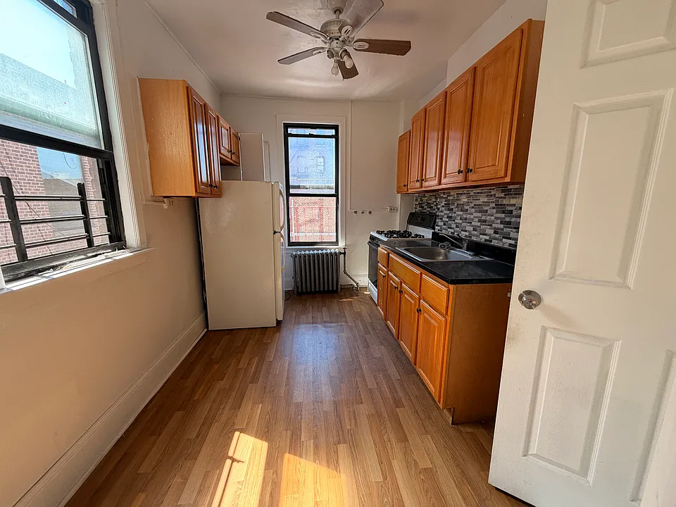 1381 Virginia Ave #3