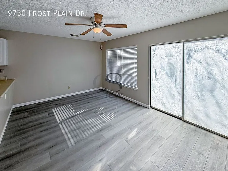 9730 Frost Plain Dr — Photo 14