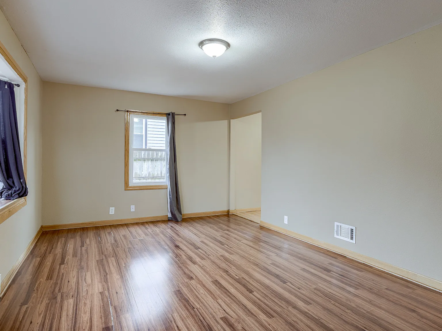 4006 Redick Avenue - 1 — Photo 3