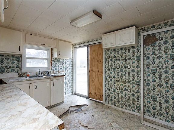 5th image of 4180 NE Casebeer Dr