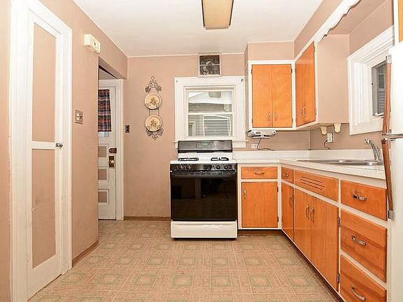 5th image of 9726 S 51st Ave