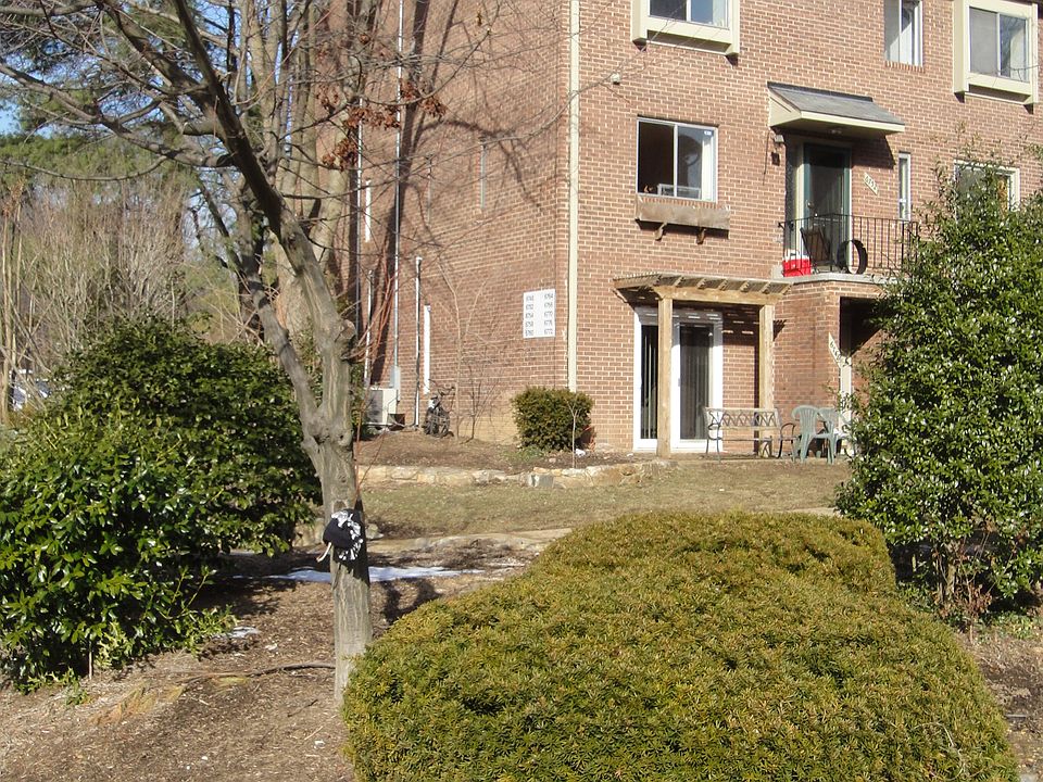 1st image of 6752 Perry Penney Dr