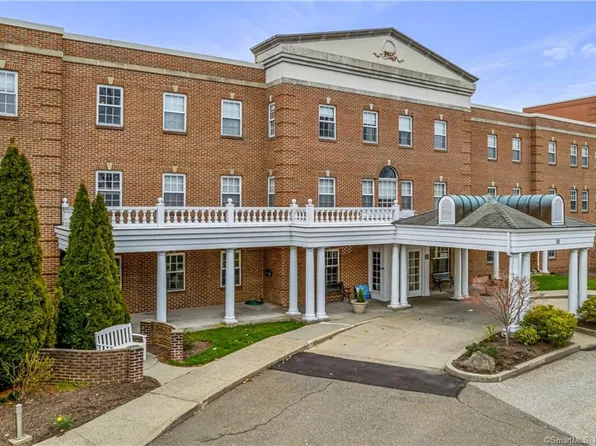 59 Courtland Avenue #2P, Stamford, CT 06902