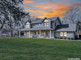 65 Riverside Ave, Mastic Beach, NY 11951