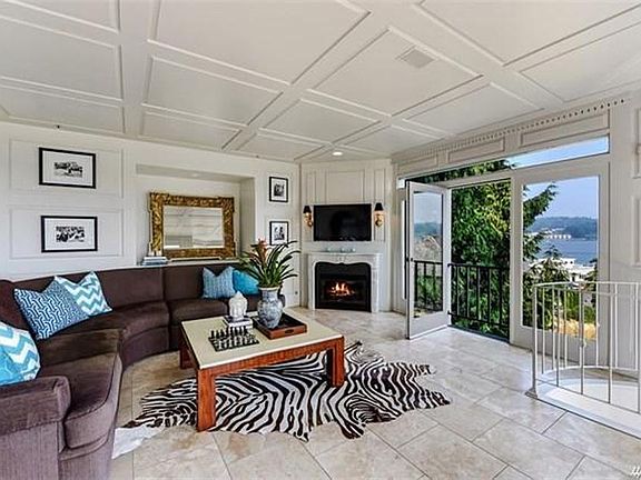 4th image of 8483 NE Woodland Cove Dr