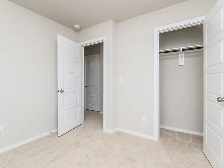 624 Levine Ct — Photo 14