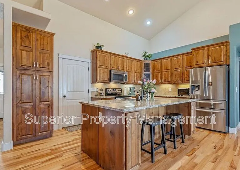6846 Hitching Post Ln — Photo 3