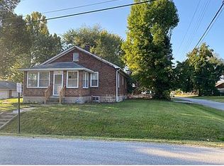 116 W 2nd St, East Saint Louis, IL 62206