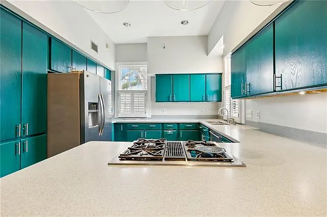 523 Turquoise St — Photo 4