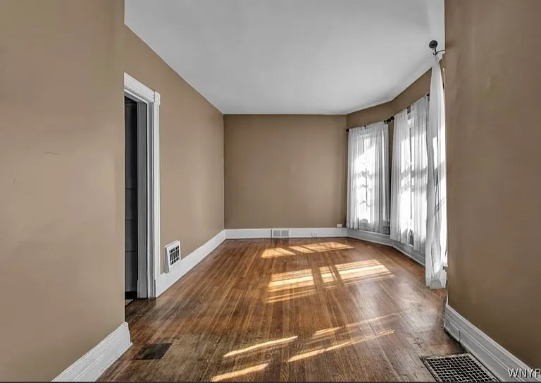 135 Norwood Ave #1 — Photo 5
