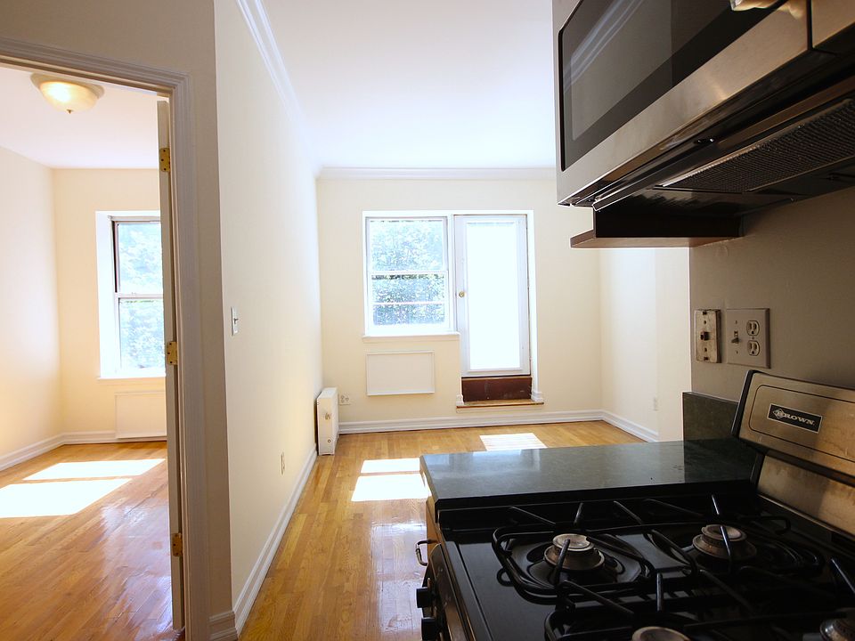 1st image of 315 W 82nd St APT 4A