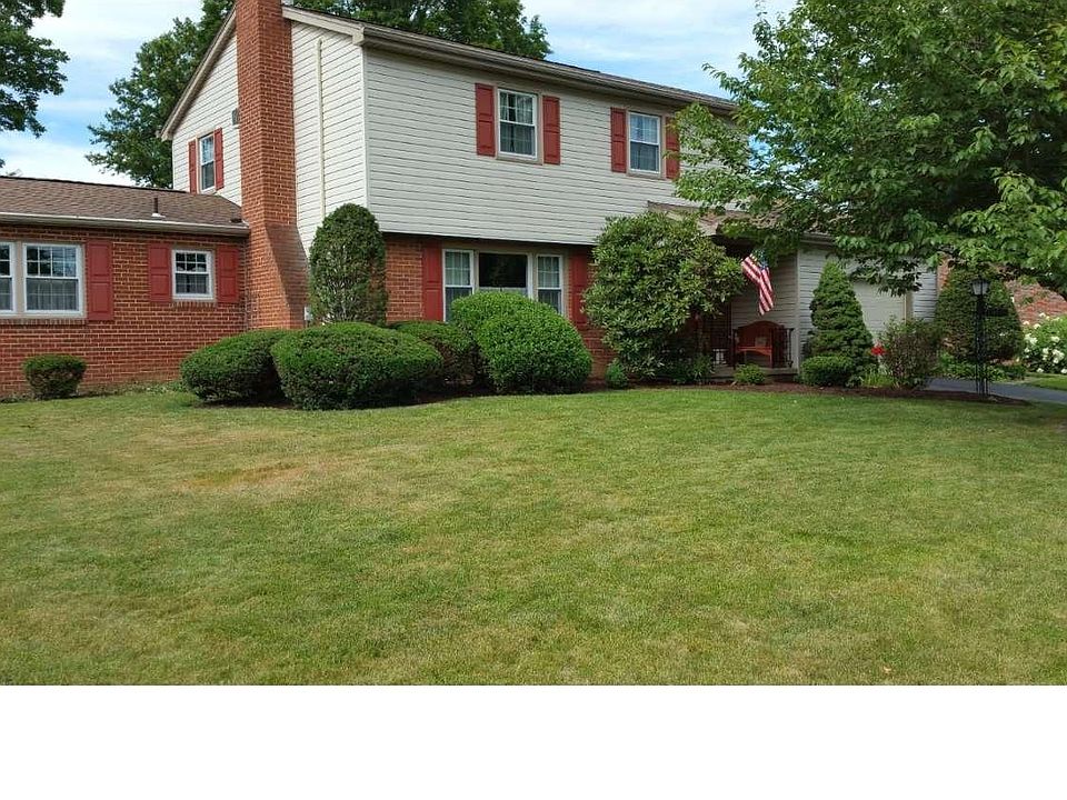 1st image of 951 Poplar St