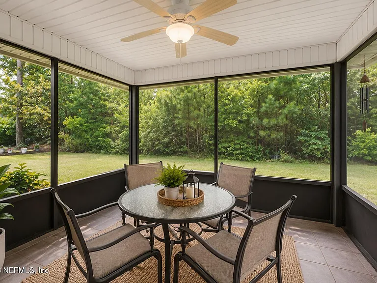 832 Heritage Lakes Dr — Photo 10