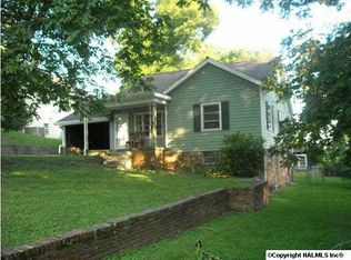 37 Little St, Gadsden, AL 35904