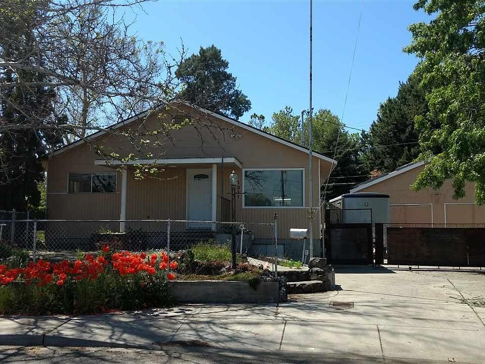 1st image of 1311 Tunis Ave