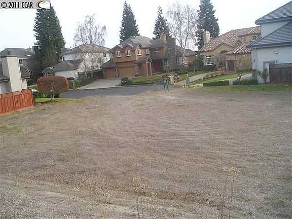 2nd image of 3578 Deer Crest Dr